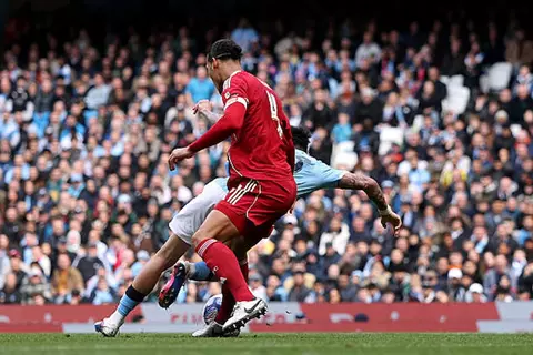 بمشاركة مرموش وإهدار صلاح.. مان سيتي يكتسح ليفربول ويتأهل لنصف نهائي كأس إنجلترا